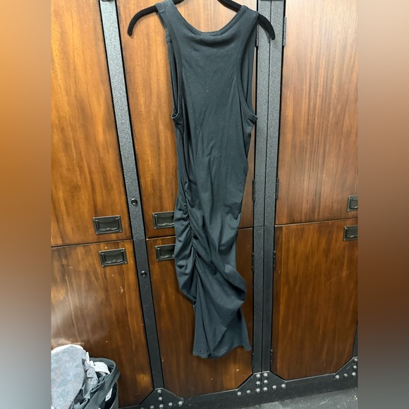 NWT PHILANTHROPY DRESS! Black Sleeveless Ruched Dress! Tight fit! Medium - Picture 2 of 6